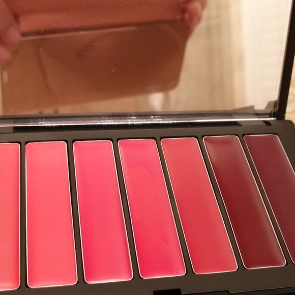 Nats Forget Me Not Audacious Lipstick Palette - Picture 3 of 4